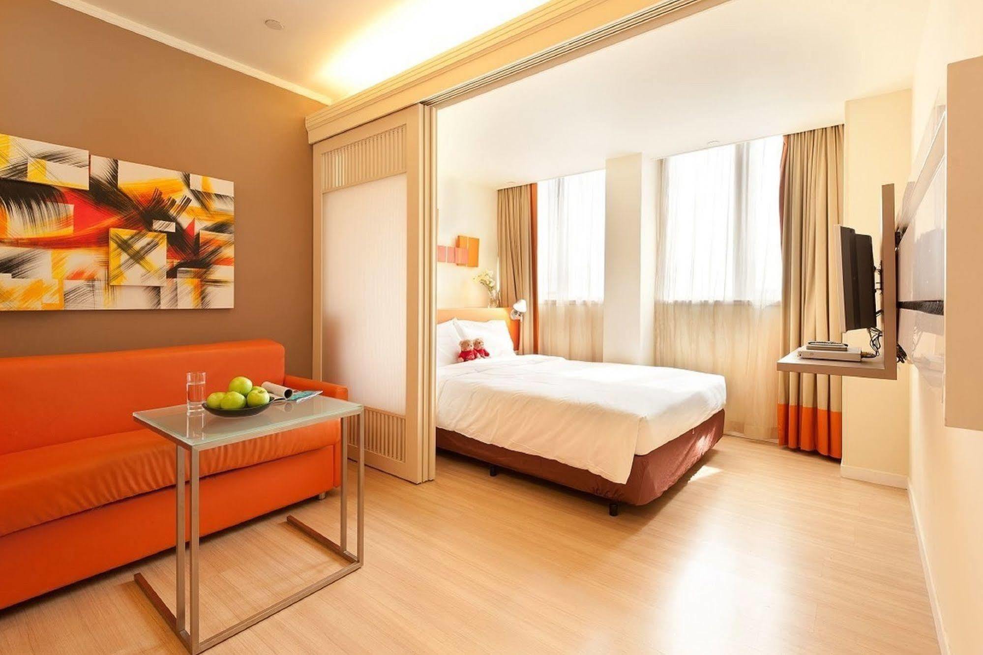 Citadines Ashley Hongkong Aparthotel Exterior photo